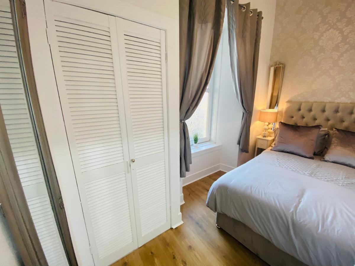 The Sleeping Lion - Dunoon Holiday Home Buitenkant foto